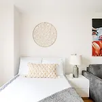 Unique Studio Apartment At East Side
